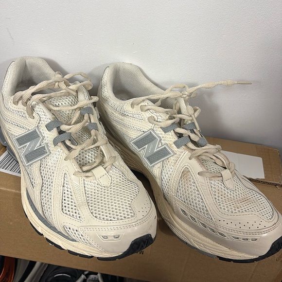 New balance 1906r - Picture 1 of 3